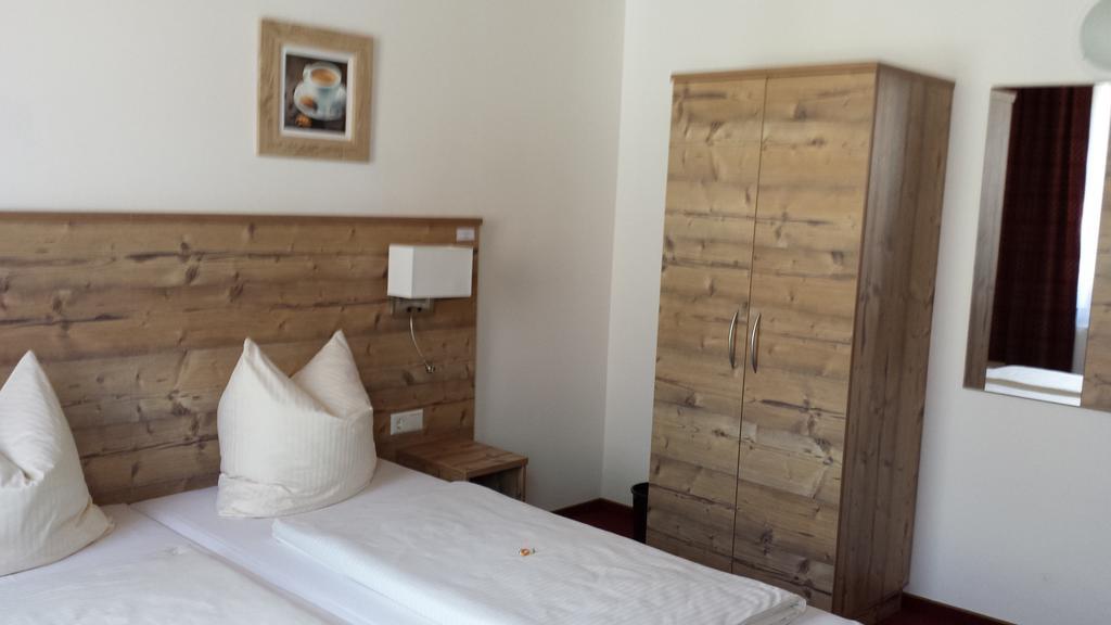 Hotel Alte Krone Tübingen Zimmer foto