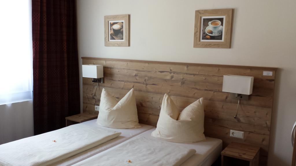 Hotel Alte Krone Tübingen Zimmer foto